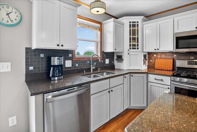 5 Banner Circle, Madison, WI 53718