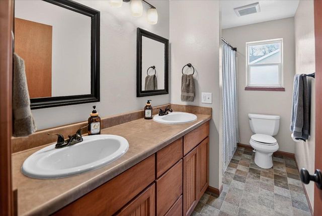 5 Banner Circle, Madison, WI 53718