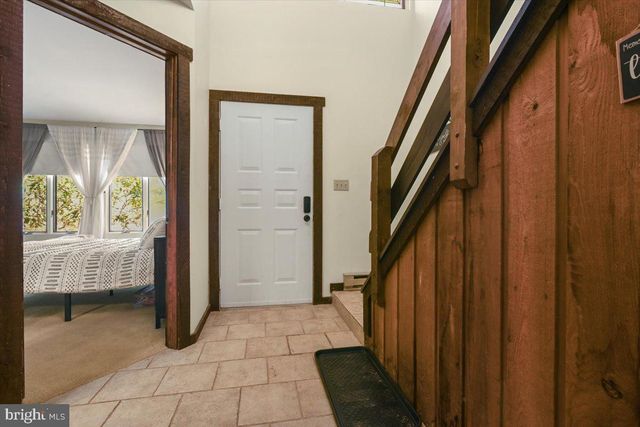 35 FALCON RUN, Lake Harmony, PA 18624