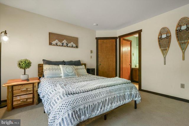 35 FALCON RUN, Lake Harmony, PA 18624