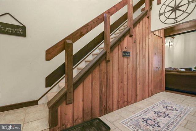 35 FALCON RUN, Lake Harmony, PA 18624