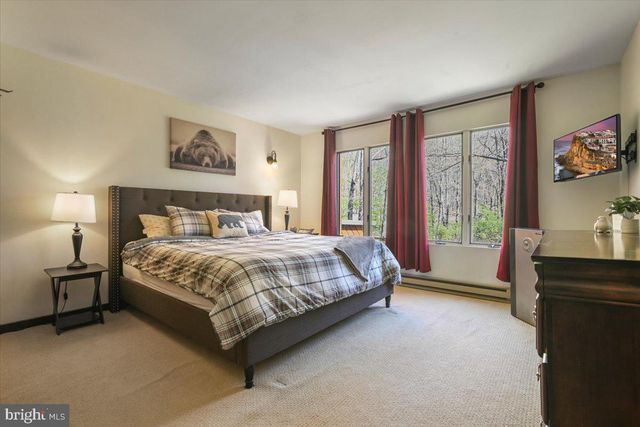 35 FALCON RUN, Lake Harmony, PA 18624