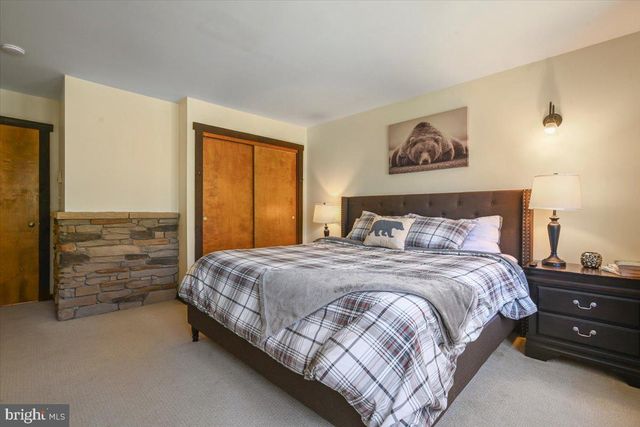 35 FALCON RUN, Lake Harmony, PA 18624