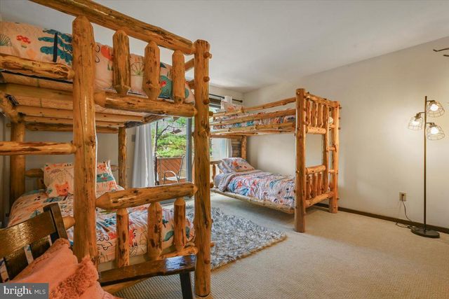 35 FALCON RUN, Lake Harmony, PA 18624