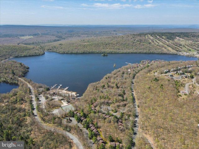 35 FALCON RUN, Lake Harmony, PA 18624