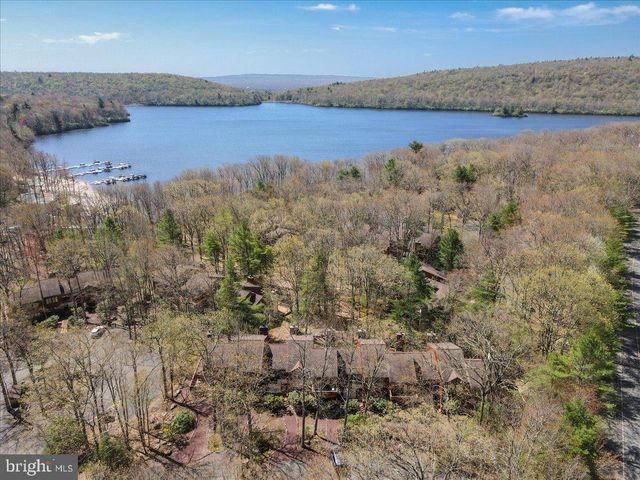 35 FALCON RUN, Lake Harmony, PA 18624