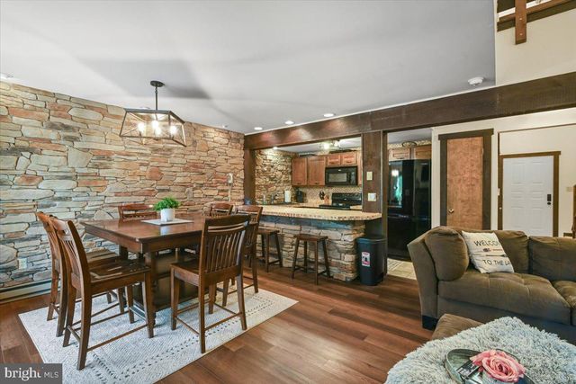 35 FALCON RUN, Lake Harmony, PA 18624