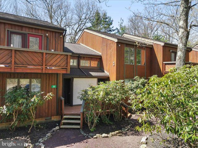 35 FALCON RUN, Lake Harmony, PA 18624