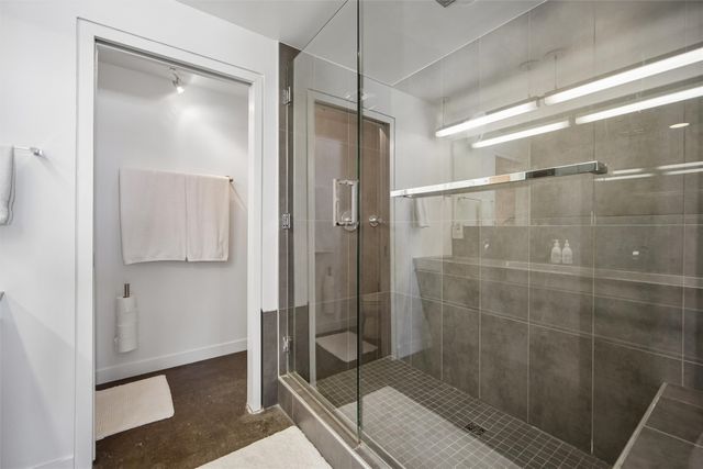 112 11th Street 202, Des Moines, IA 50309