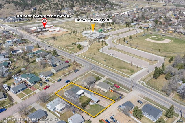 1136 NORTHEAST DR, Rapid City, SD 57701