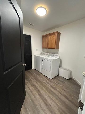 6878 Marsh View Street, Merrillville, IN 46410