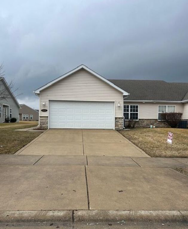 6878 Marsh View Street, Merrillville, IN 46410