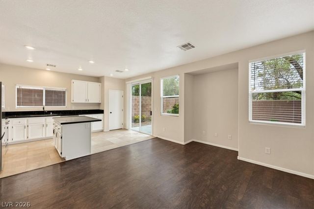 824 Percy Arms Street, Las Vegas, NV 89138