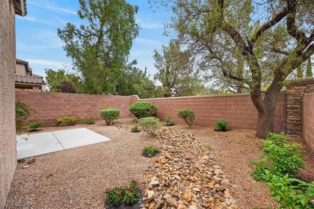 824 Percy Arms Street, Las Vegas, NV 89138