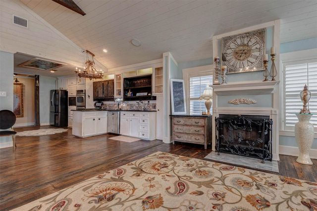 146 2nd Street, Sugar Land, TX 77498