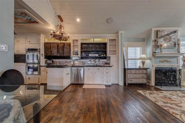 146 2nd Street, Sugar Land, TX 77498