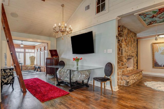 146 2nd Street, Sugar Land, TX 77498