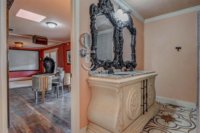 146 2nd Street, Sugar Land, TX 77498