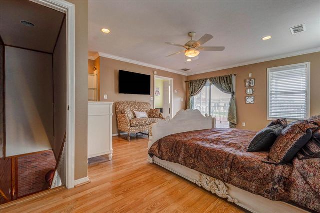 146 2nd Street, Sugar Land, TX 77498