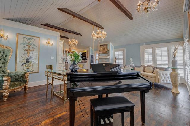 146 2nd Street, Sugar Land, TX 77498