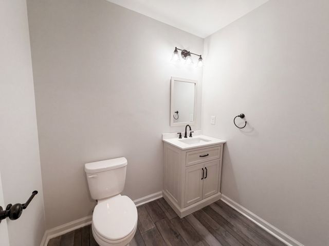 996 Gratton Rd, Clarksville, TN 37043