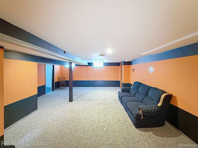 1757 Riverbank Street, Lincoln Park, MI 48146