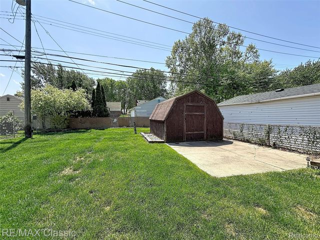 1757 Riverbank Street, Lincoln Park, MI 48146
