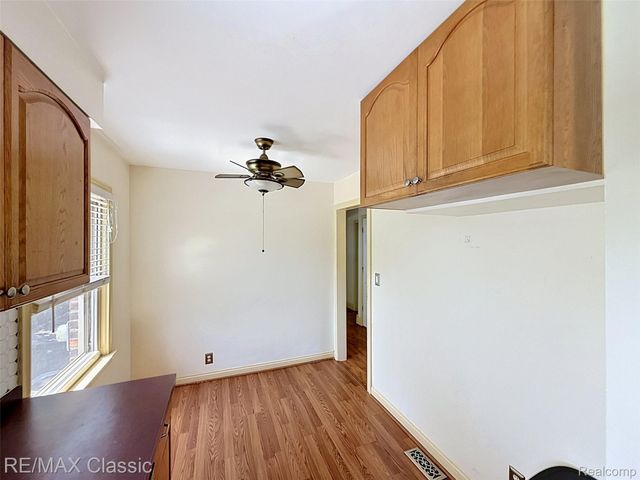 1757 Riverbank Street, Lincoln Park, MI 48146