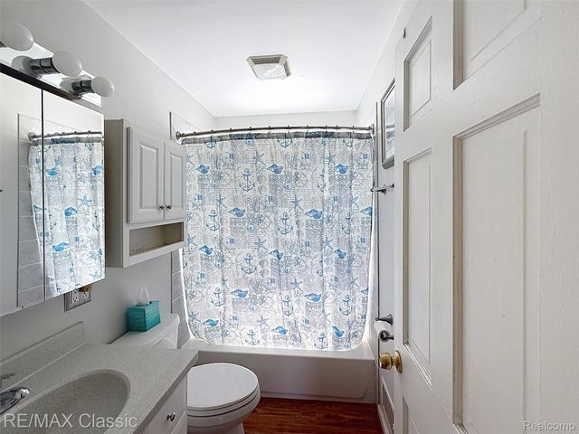 1757 Riverbank Street, Lincoln Park, MI 48146