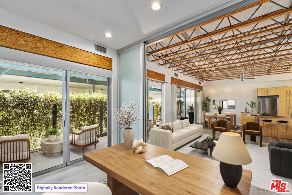 Image 11 of property listing at 621 San Juan Avenue A, Venice, CA 90291