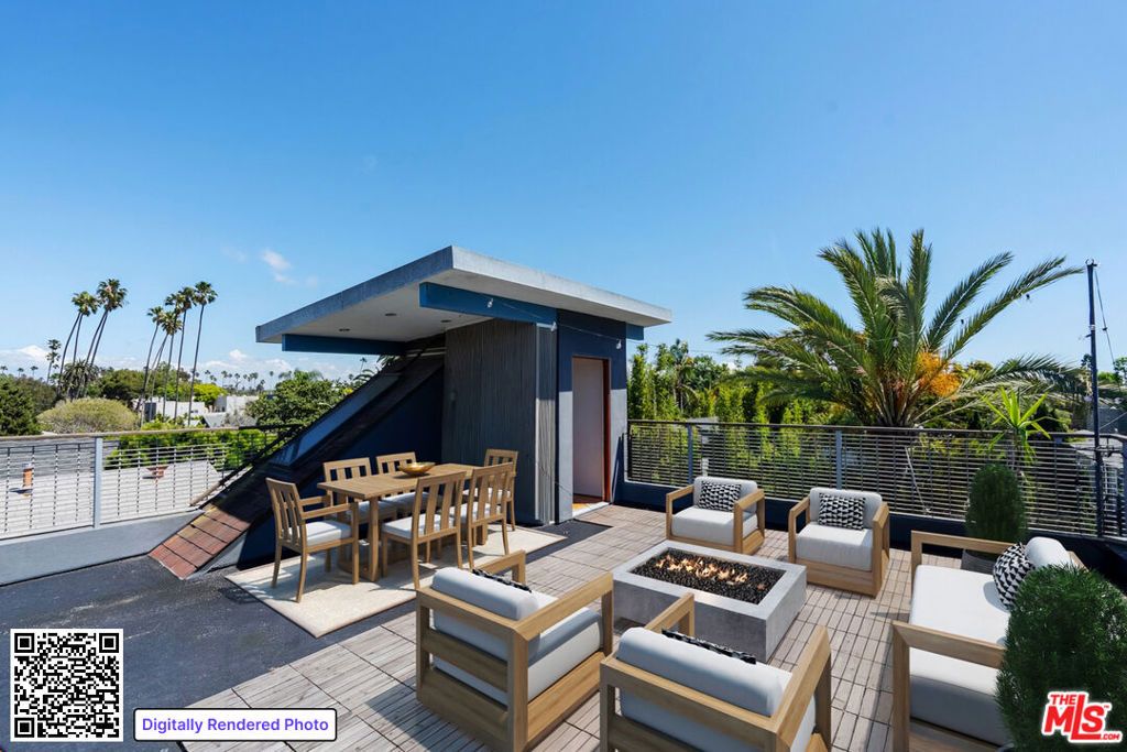 Image 24 of property listing at 621 San Juan Avenue A, Venice, CA 90291