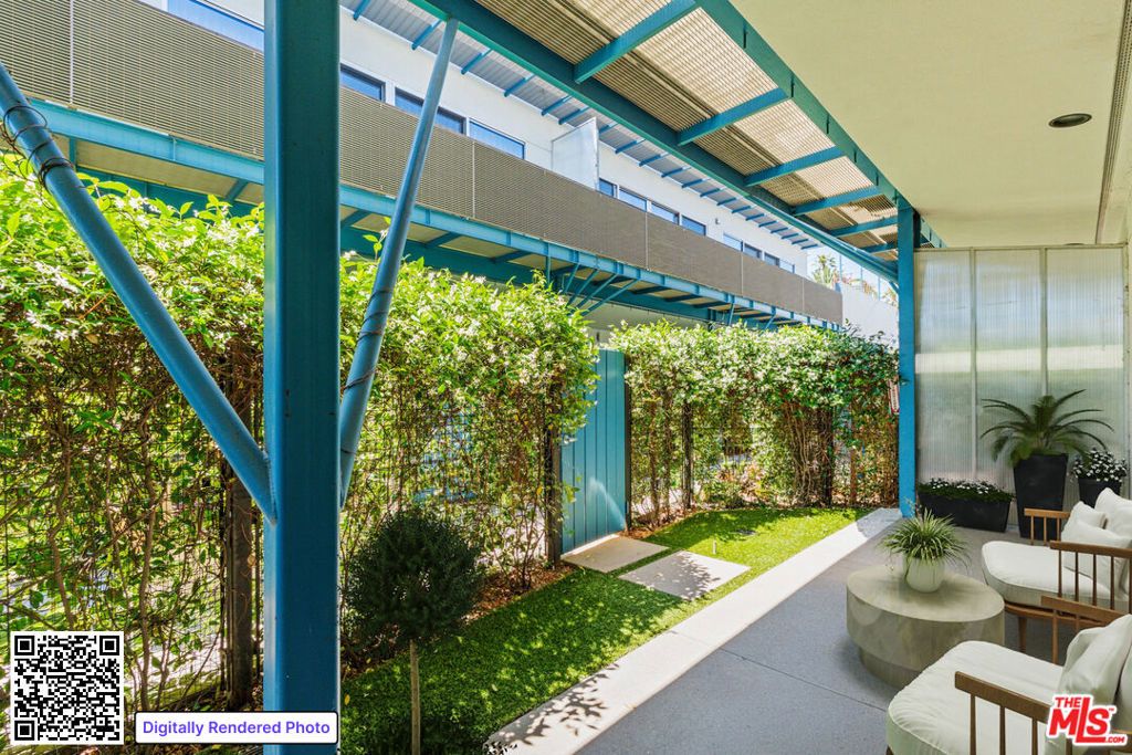Image 6 of property listing at 621 San Juan Avenue A, Venice, CA 90291