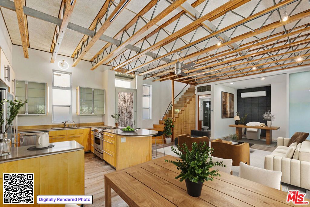 Image 8 of property listing at 621 San Juan Avenue A, Venice, CA 90291