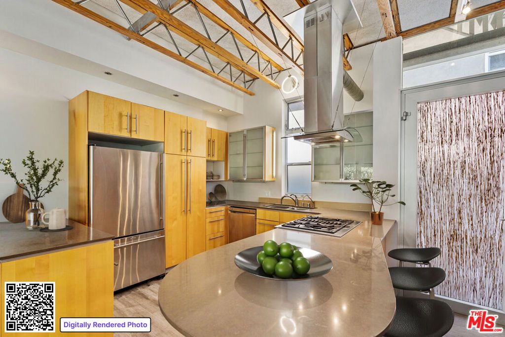 Image 9 of property listing at 621 San Juan Avenue A, Venice, CA 90291