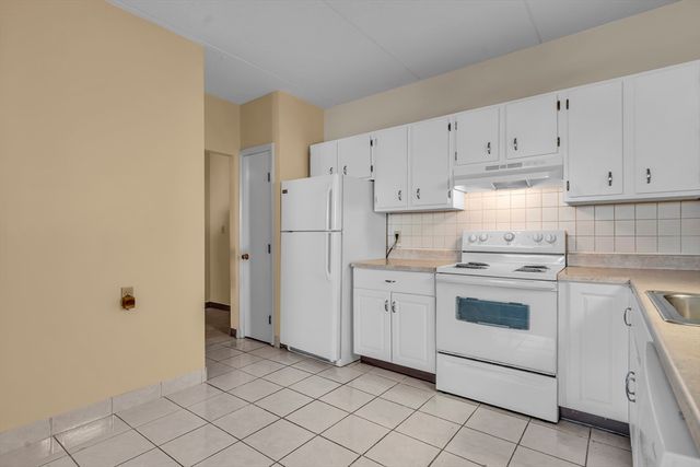 80 N Warren St 30, Woburn, MA 01801