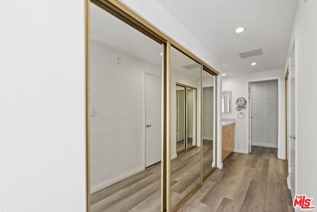 321 S San Vicente Boulevard 101, Los Angeles, CA 90048