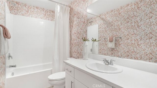 7060 Olive Grove Street, Highgrove, CA 92507