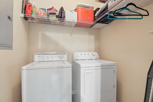 260 Seven Farms Unit 202, Charleston, SC 29492