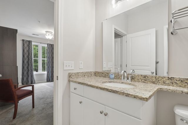 260 Seven Farms Unit 202, Charleston, SC 29492