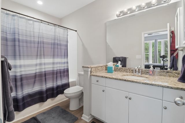 260 Seven Farms Unit 202, Charleston, SC 29492
