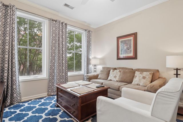 260 Seven Farms Unit 202, Charleston, SC 29492