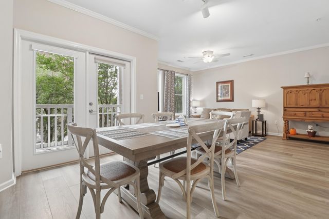 260 Seven Farms Unit 202, Charleston, SC 29492