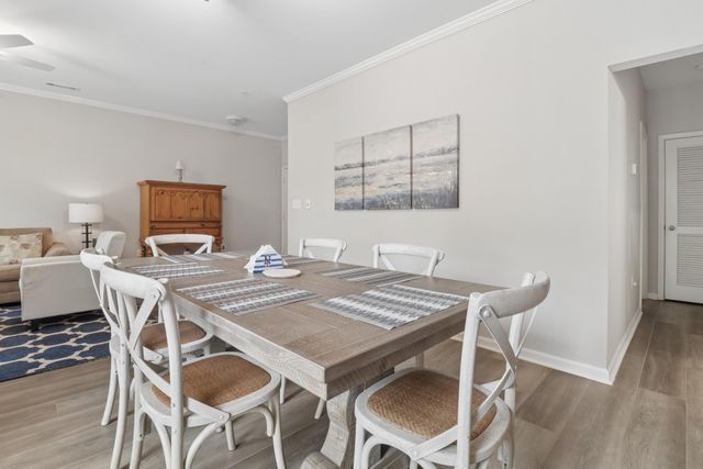 260 Seven Farms Unit 202, Charleston, SC 29492