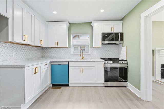 821 Moravia Street, Winston-salem, NC 27107