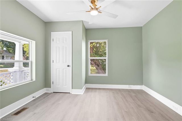 821 Moravia Street, Winston-salem, NC 27107