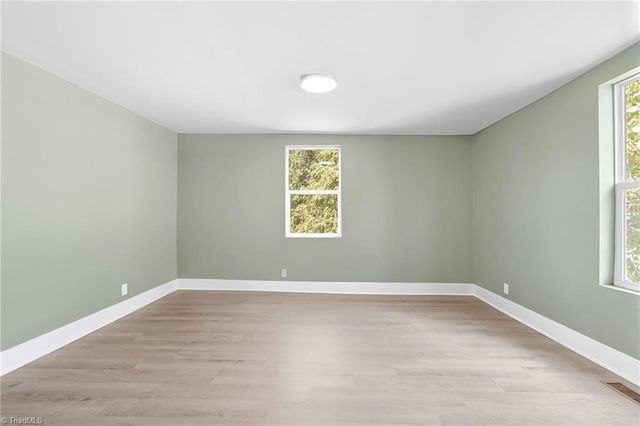 821 Moravia Street, Winston-salem, NC 27107