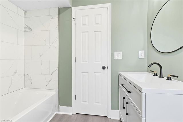 821 Moravia Street, Winston-salem, NC 27107
