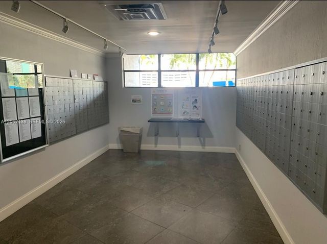 200 Leslie Dr 629, Hallandale Beach, FL 33009