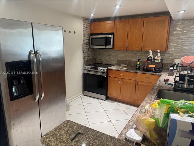 200 Leslie Dr 629, Hallandale Beach, FL 33009