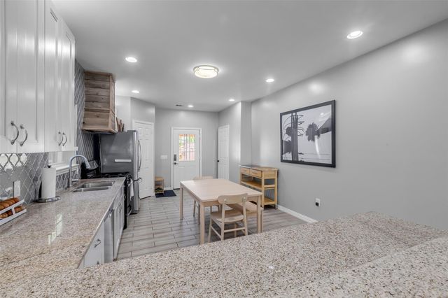 713 Mcintosh Street, Houston, TX 77009